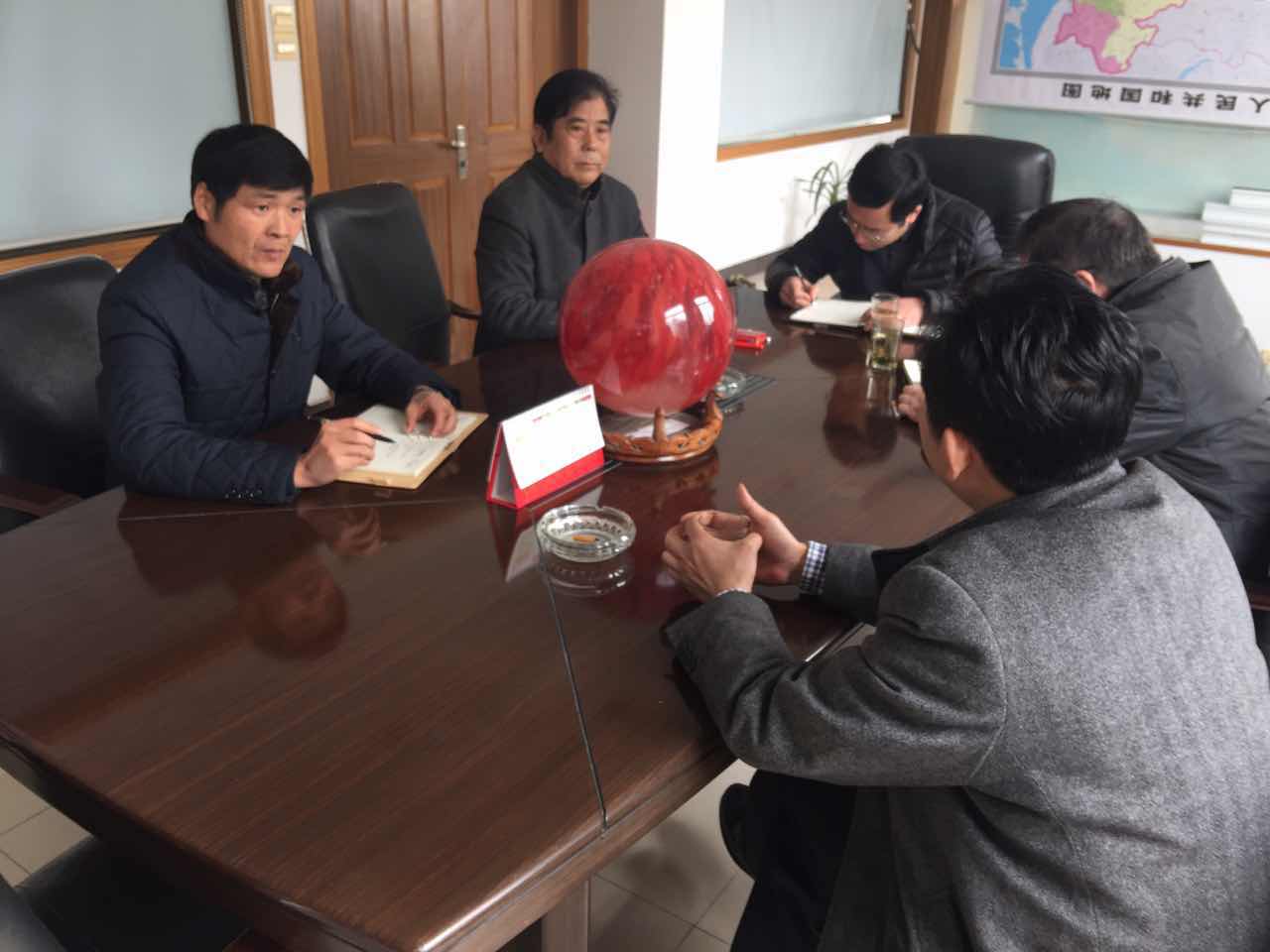 洛陽鎮(zhèn)黨委書記，副鎮(zhèn)長走訪調研我公司